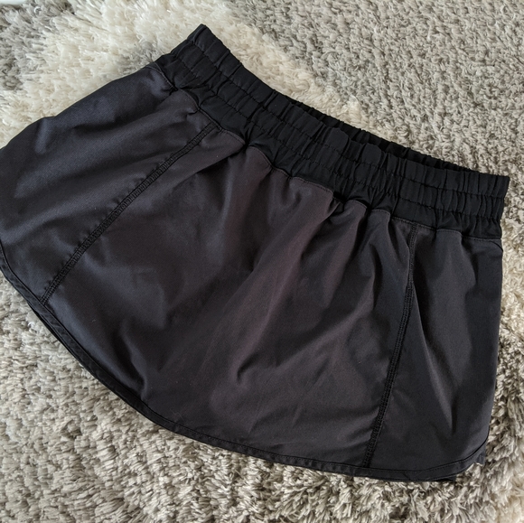 Lululemon Run: Track Attack Skirt - Picture 3 of 8